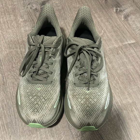 Hoka Shoes - Clifton 9 Hokas| Olive| 6.5|